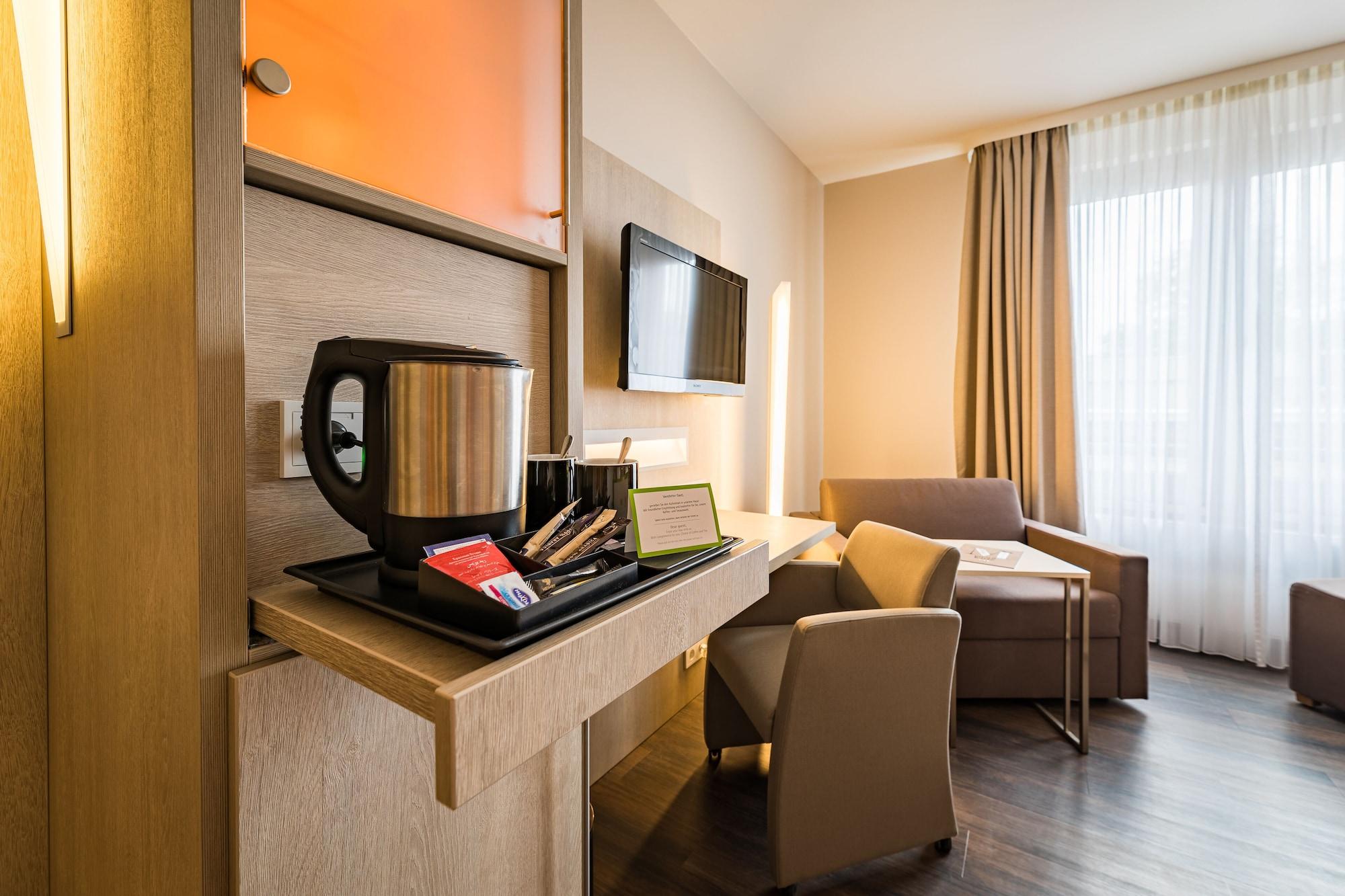 First Inn Hotel Zwickau Extérieur photo