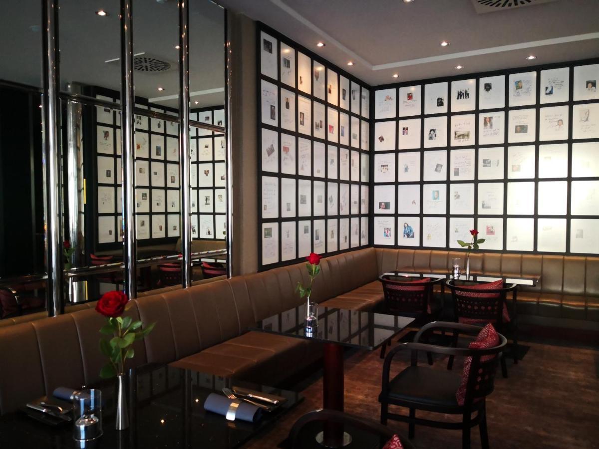 First Inn Hotel Zwickau Extérieur photo