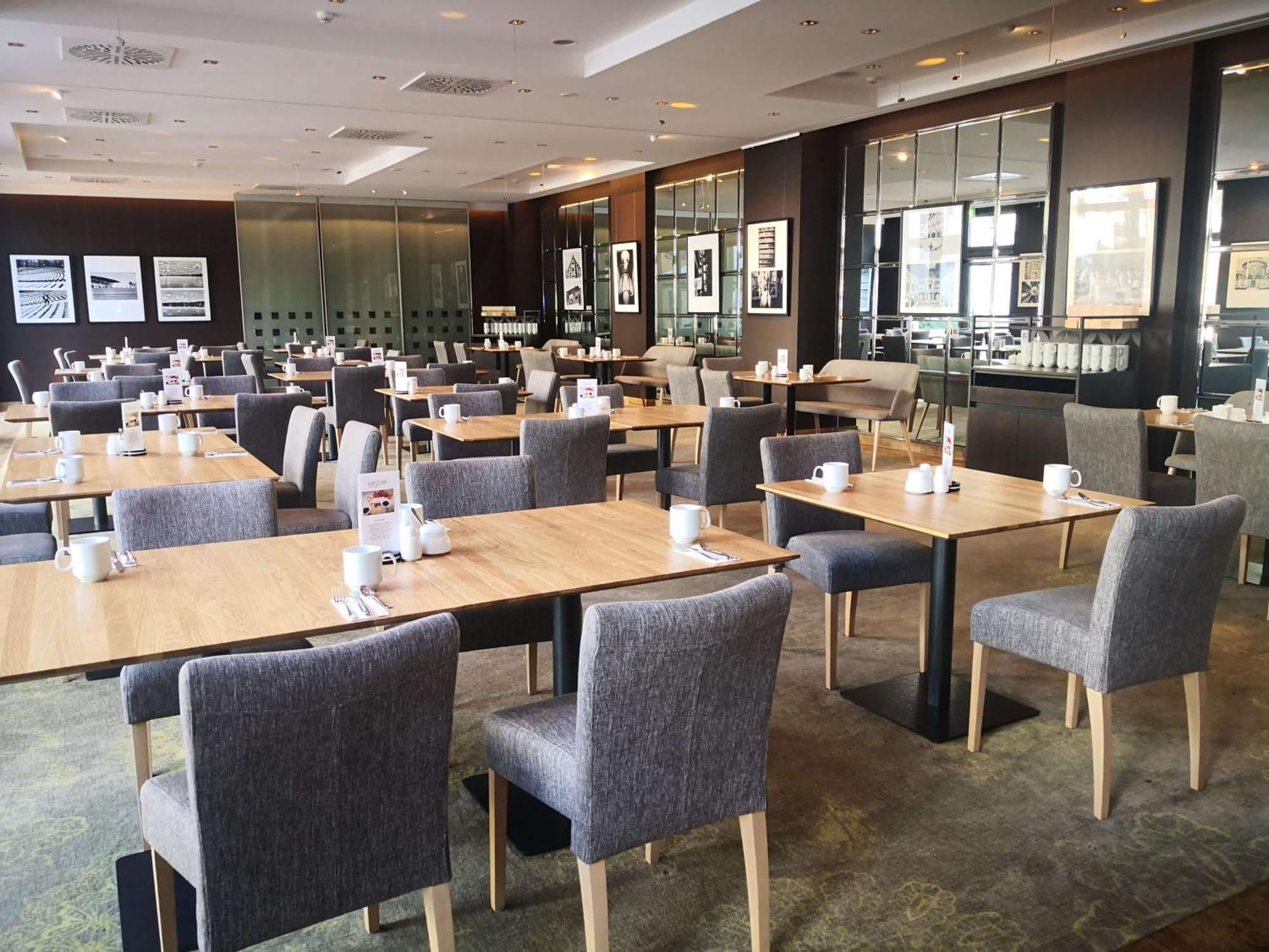 First Inn Hotel Zwickau Extérieur photo