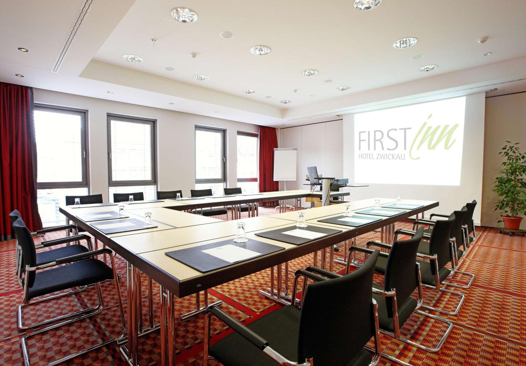 First Inn Hotel Zwickau Extérieur photo