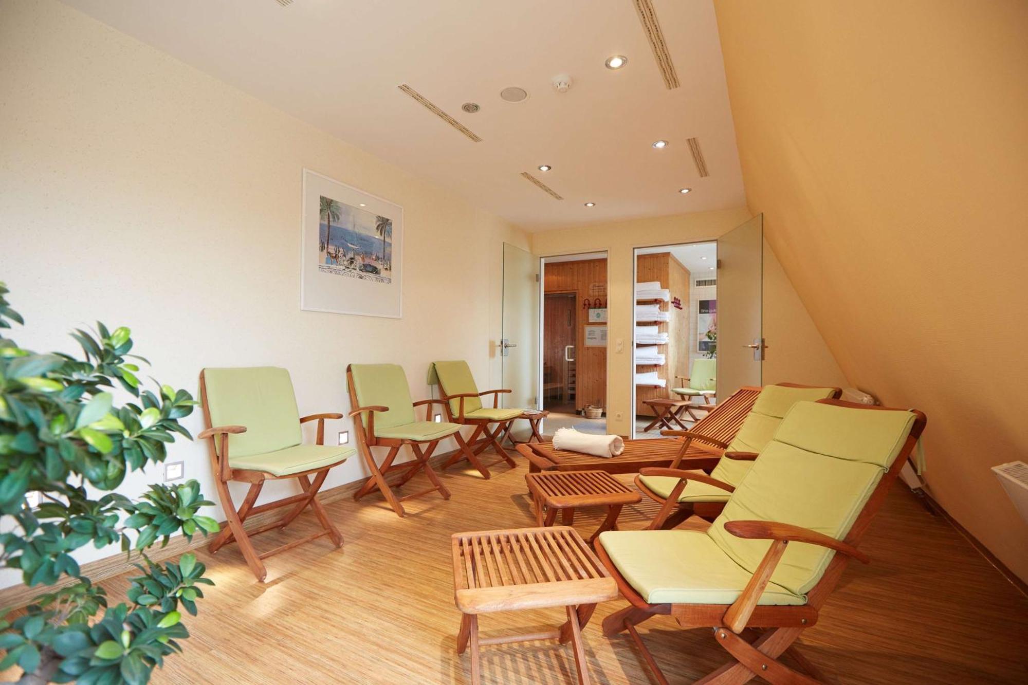 First Inn Hotel Zwickau Extérieur photo