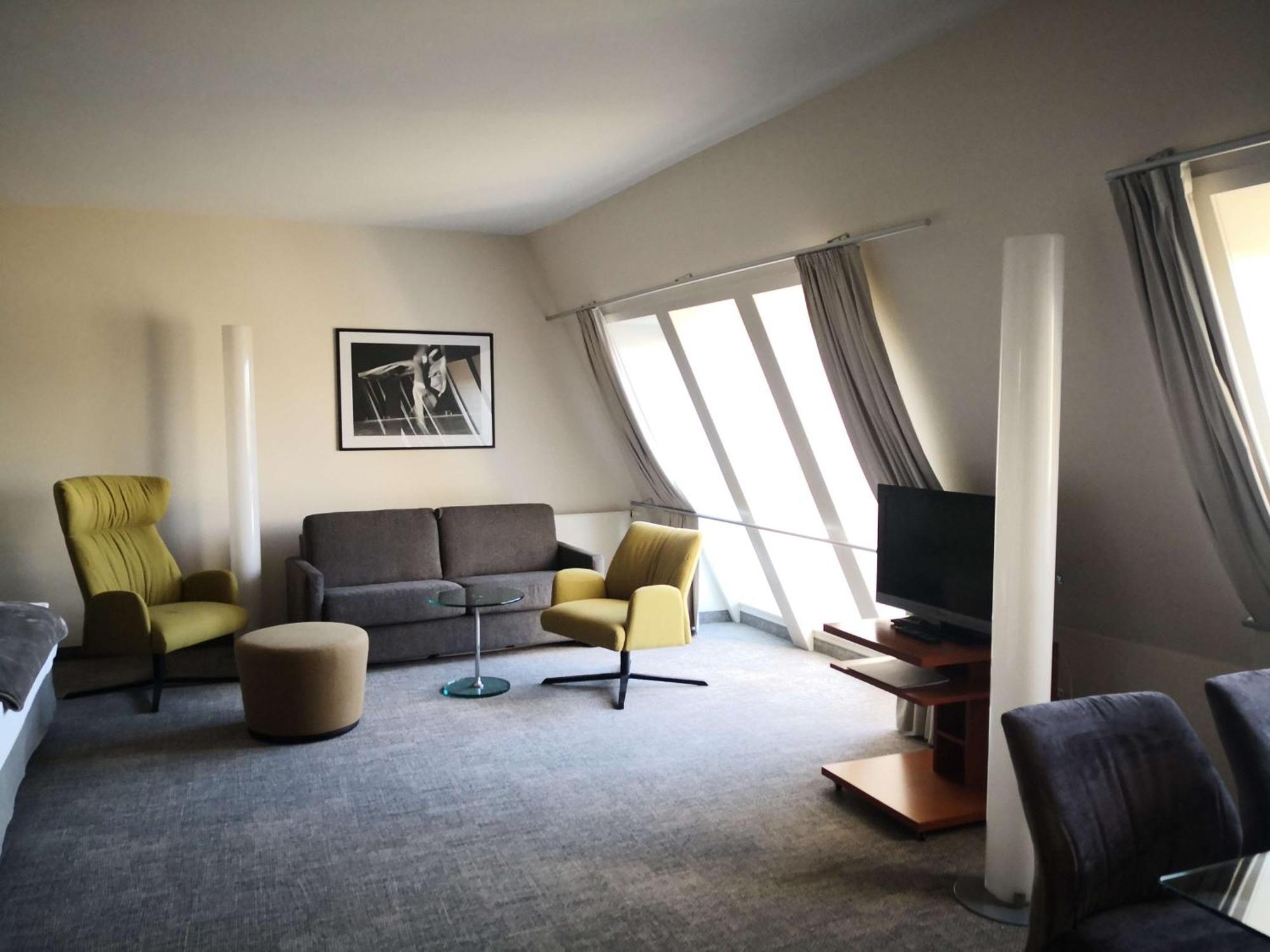 First Inn Hotel Zwickau Extérieur photo