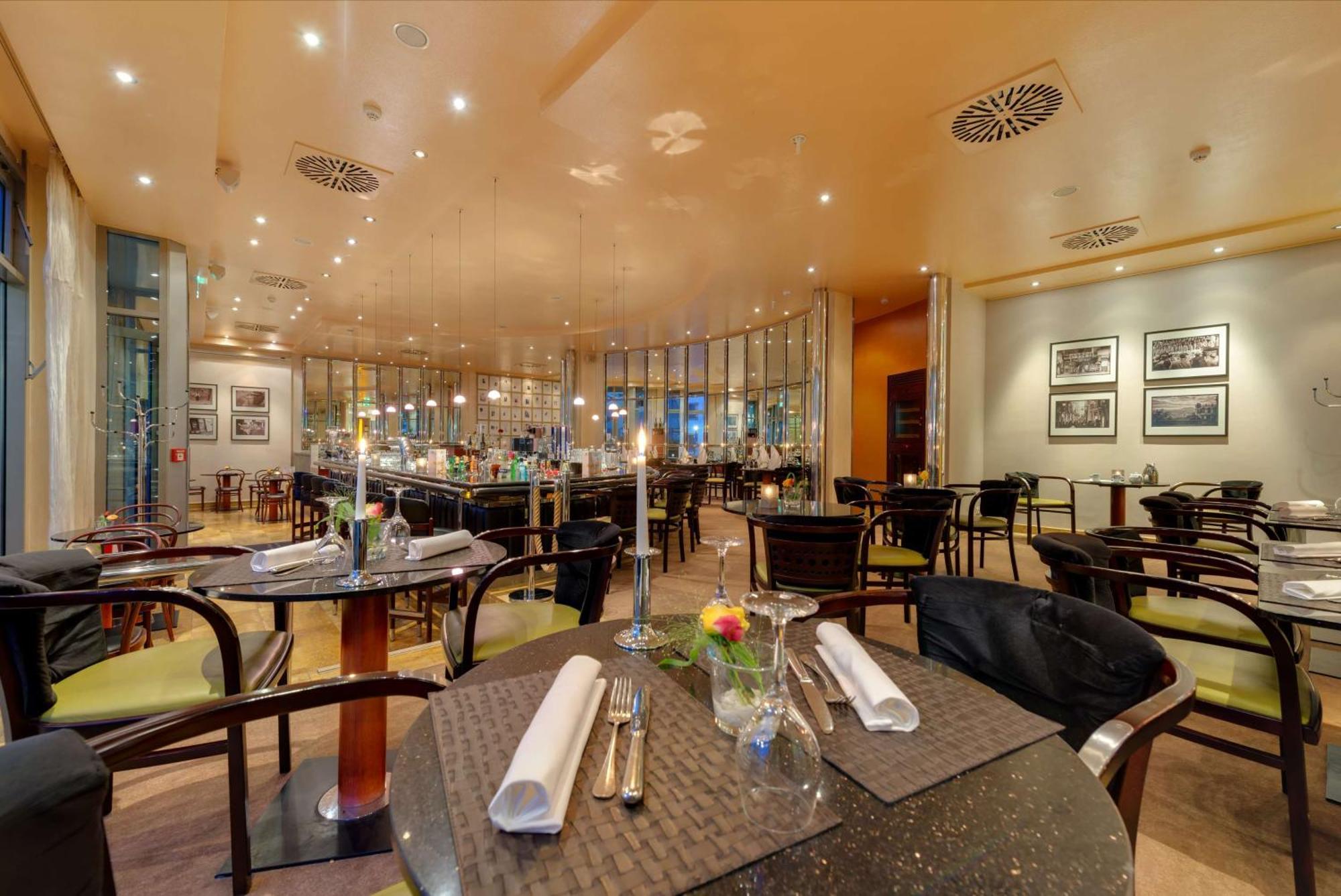 First Inn Hotel Zwickau Extérieur photo