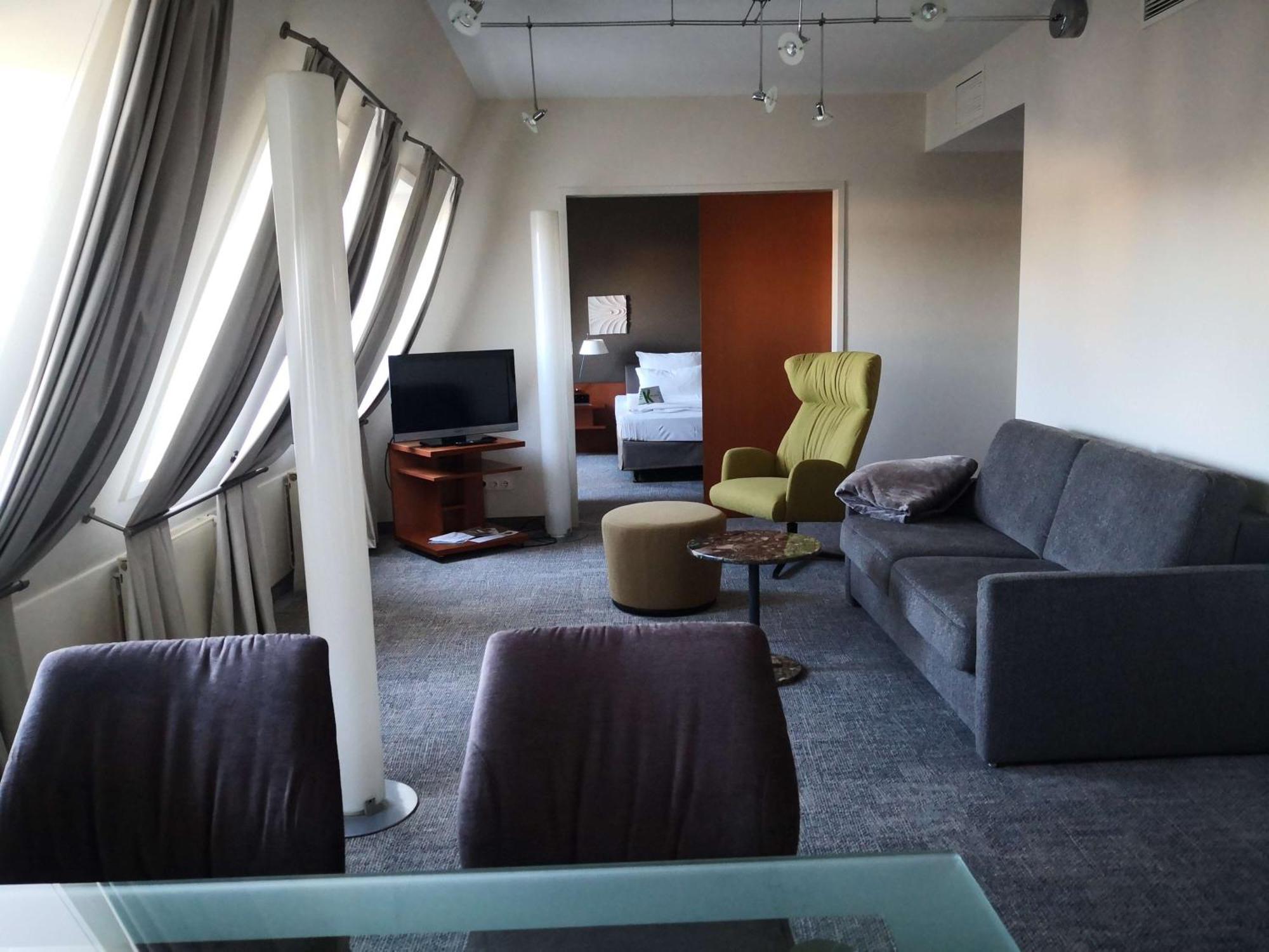 First Inn Hotel Zwickau Extérieur photo