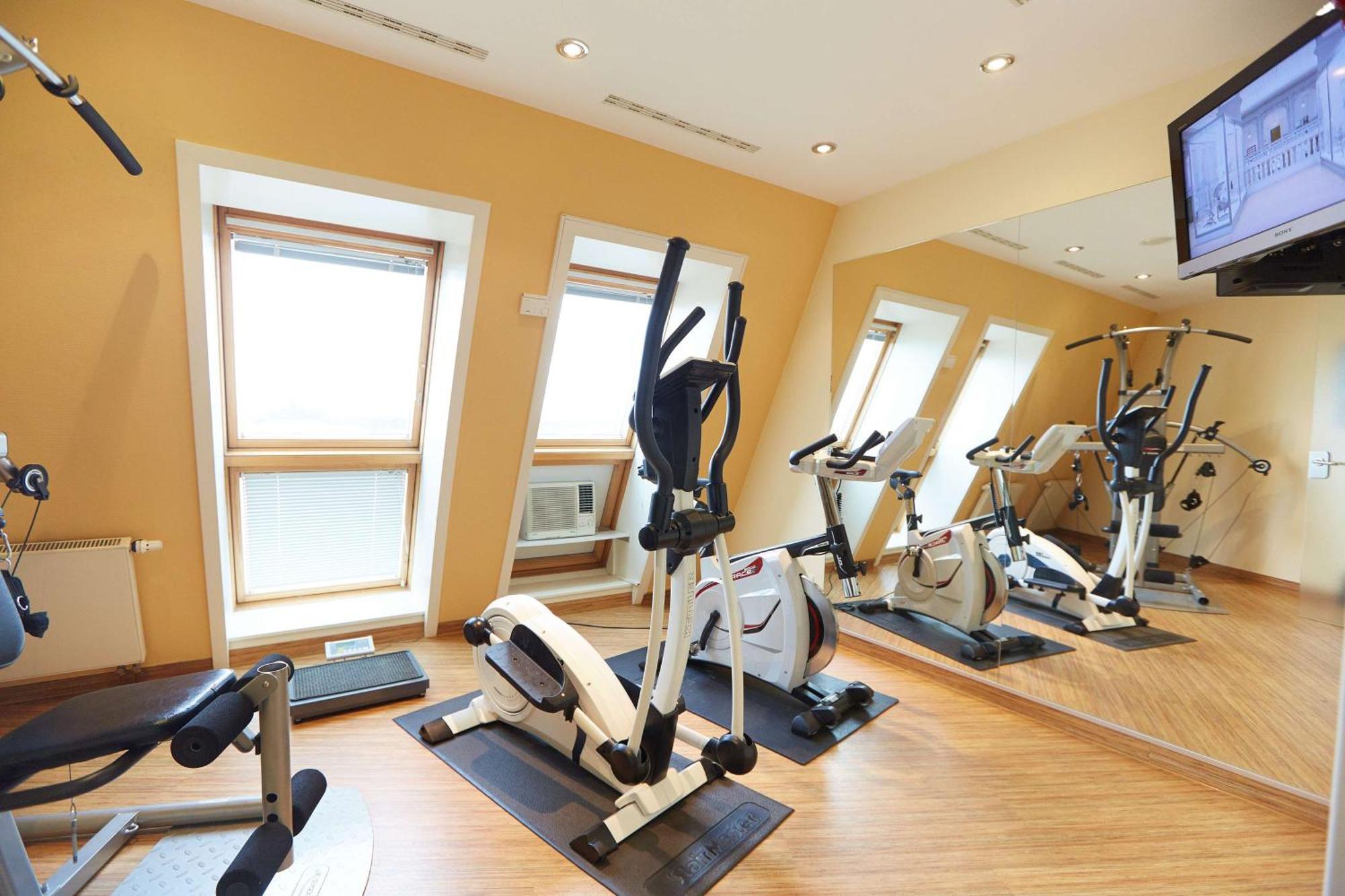 First Inn Hotel Zwickau Extérieur photo