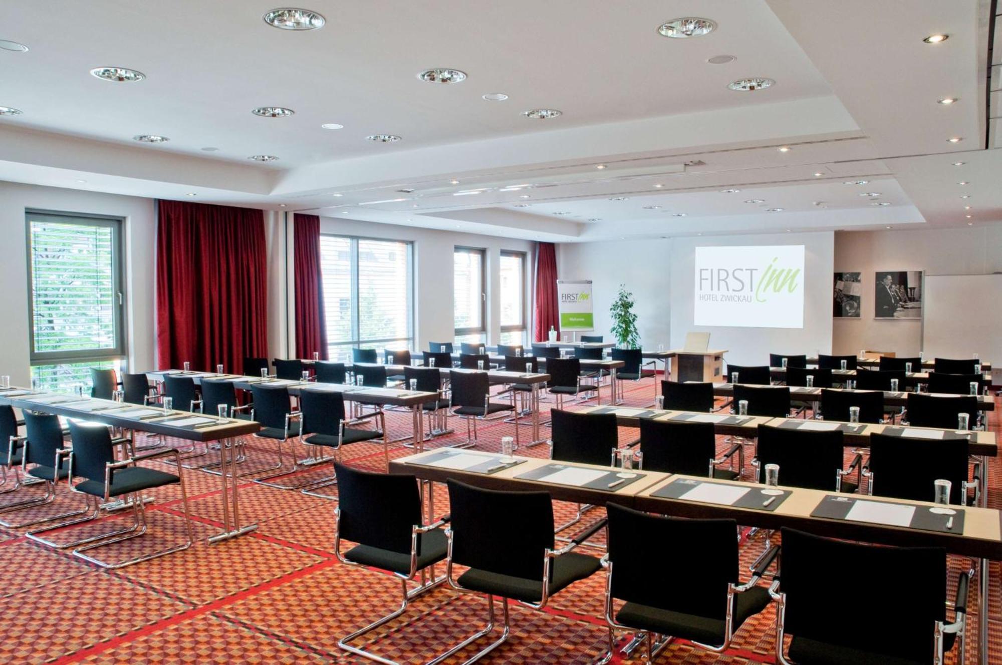 First Inn Hotel Zwickau Extérieur photo