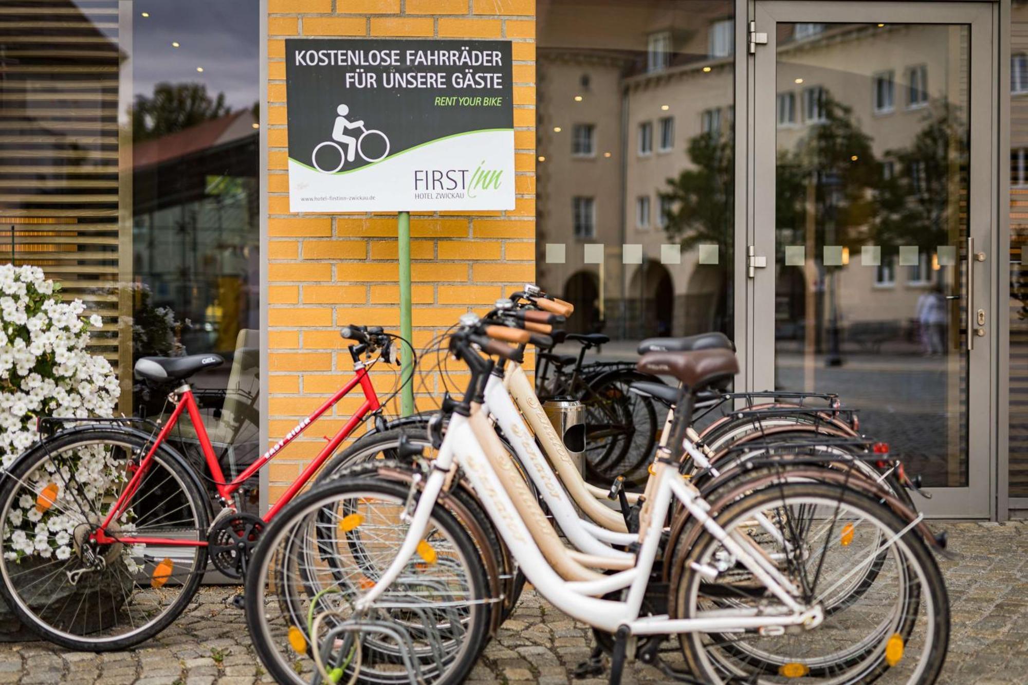 First Inn Hotel Zwickau Extérieur photo