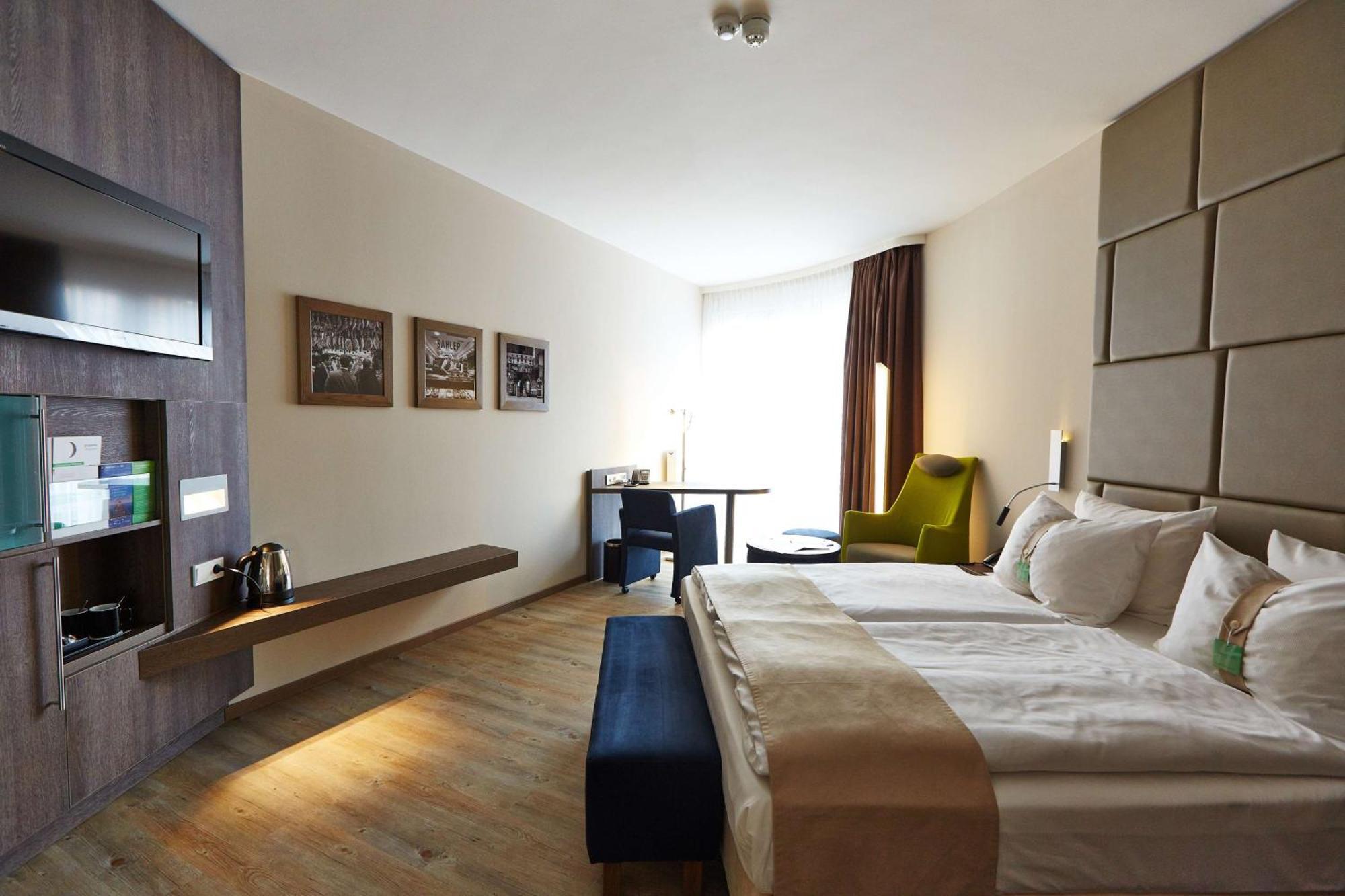 First Inn Hotel Zwickau Extérieur photo