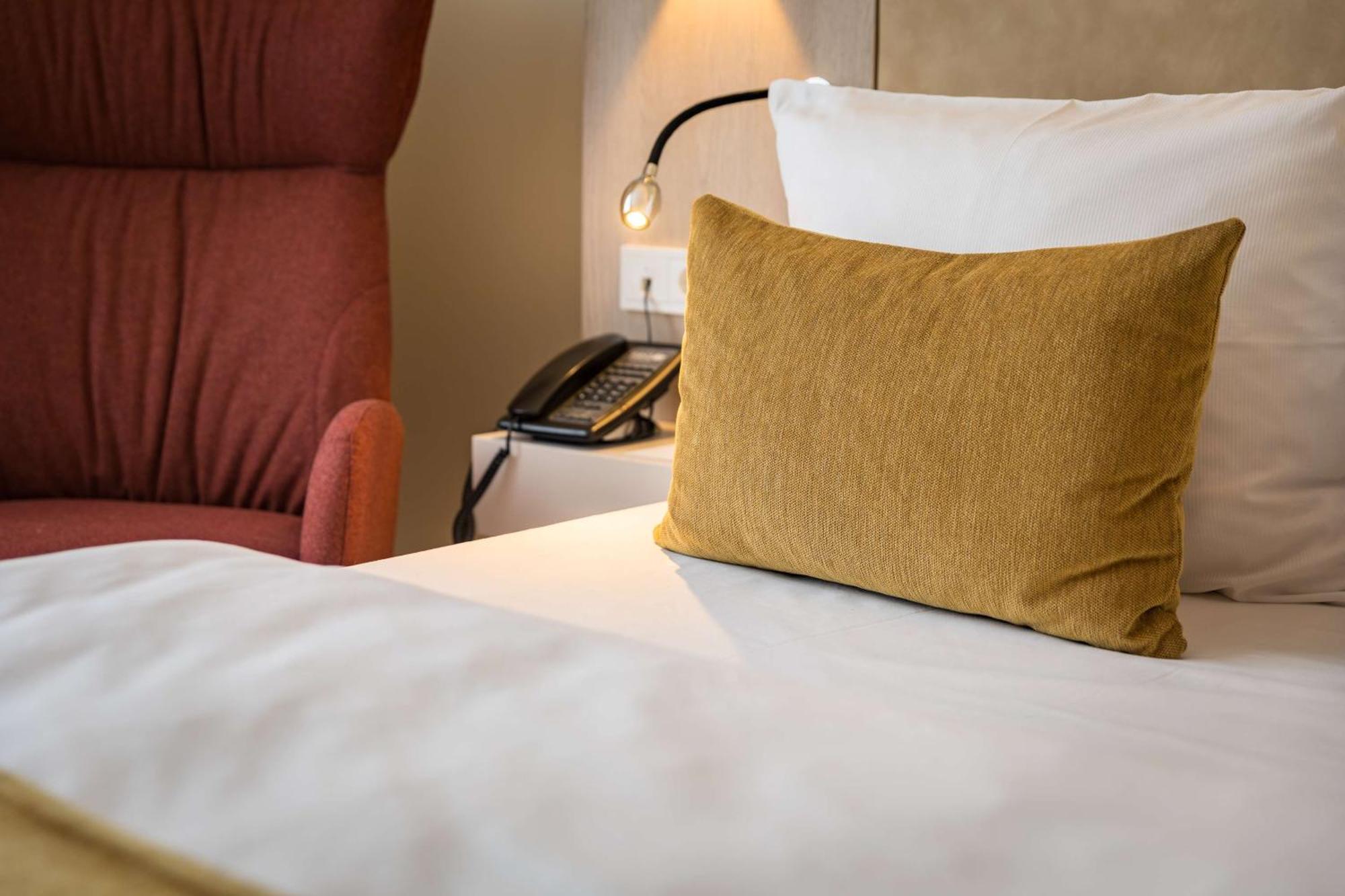 First Inn Hotel Zwickau Extérieur photo
